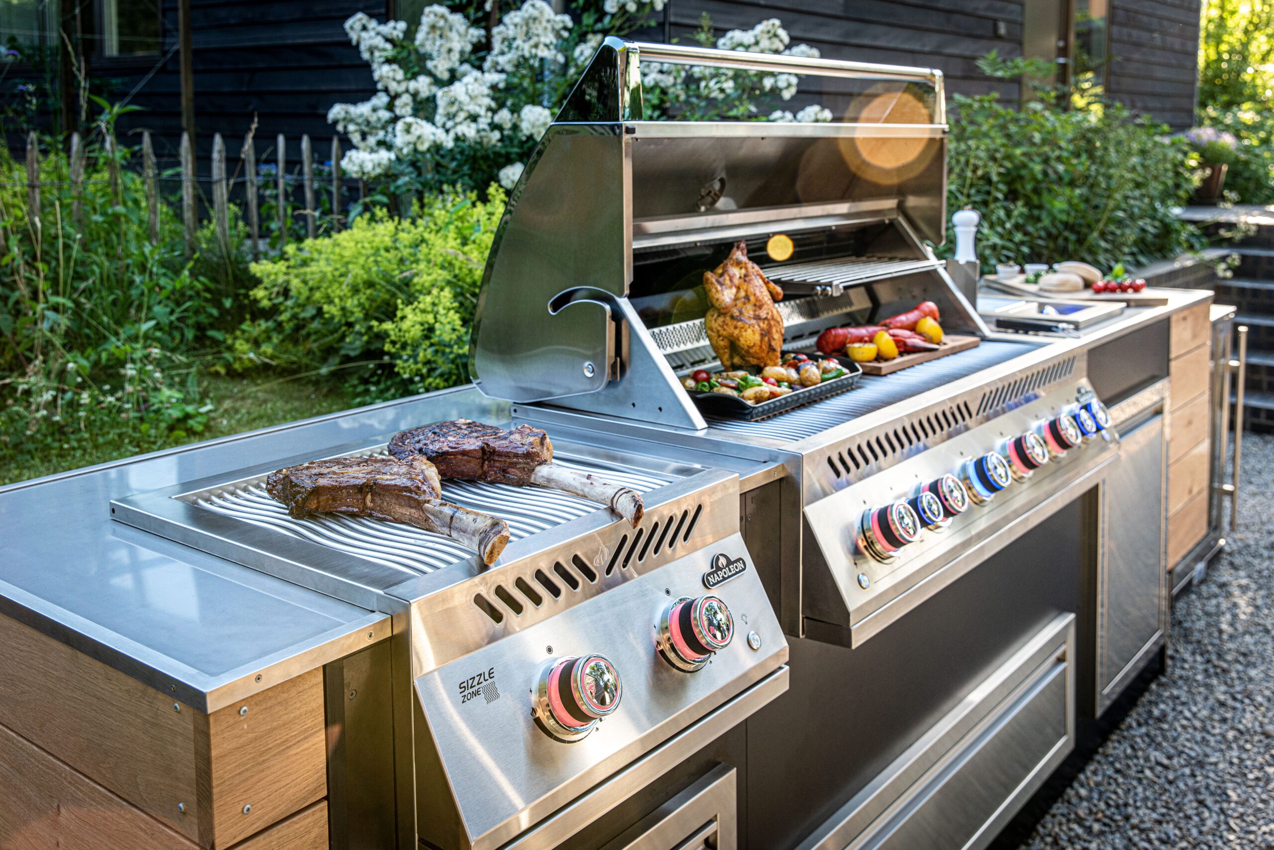 Napoleon-grills-barbecues-outdoor-kitchen-Original-JPG-BIG700-kitchen-with-food-scaled